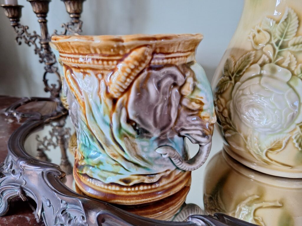 Nieuw: Barbotine voorraadpot, olifantje